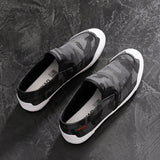 OLOME Fashion Men's Shoes Casual Chic Social Spirit Guy Shoes Men Korean Version Of The Wild Canvas Shoes